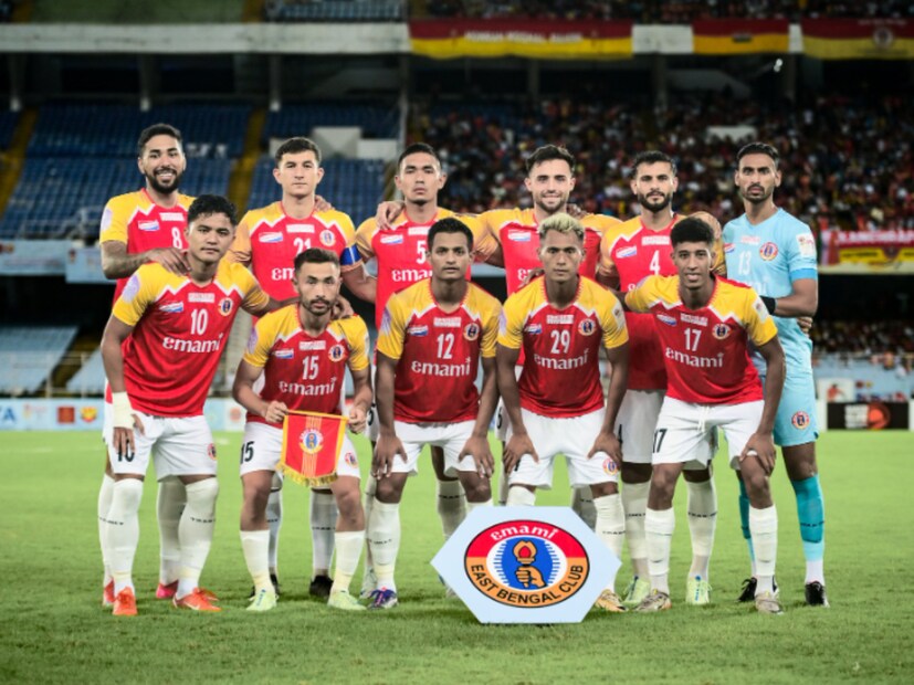 কোয়ার্টার ফাইনালে চিরপ্রতিদ্বন্দ্বি ক্লাবকে হারানোর পরই সেমিফাইনালে ইস্টবেঙ্গলের প্রতিপক্ষ ঠিক হয়ে যায়। ডুরান্ডের সেমিফাইনালে ফের এক কলকাতা ডার্বির সাক্ষী থাকতে চলেছে ফুটবল প্রেমিরা।
