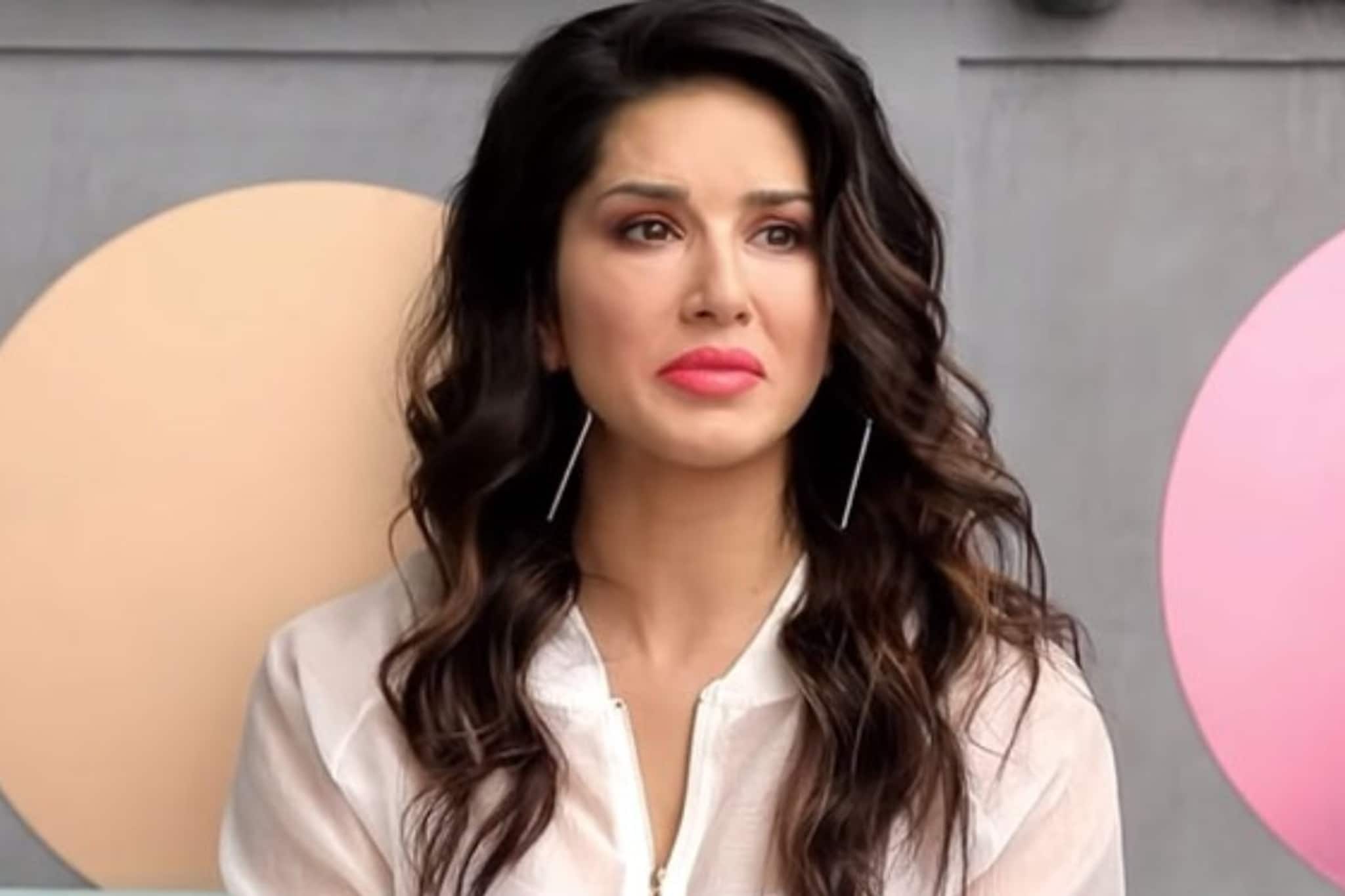 ৪ কন্যা সন্তানকেই হারিয়েছেন সানি লিওন, শোকে পাথর নায়িকা, ফাঁস করলেন ভয়ানক যন্ত্রণার কথা