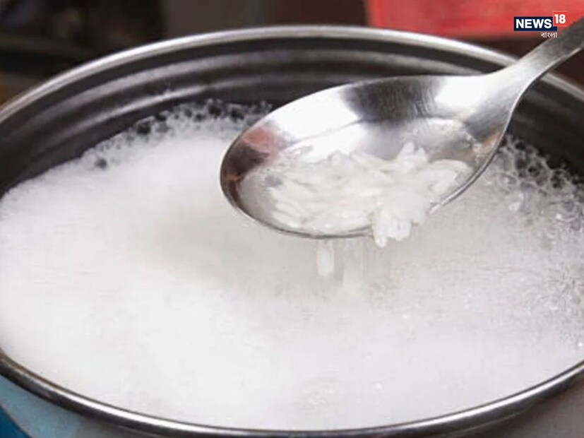 গবেষণায়ও দেখা গেছে, বেশি সাদা ভাত খাওয়া টাইপ-২ ডায়াবেটিসের ঝুঁকি বাড়ায়, যা বিশ্বজুড়ে দ্রুত বেড়ে চলা একটি সমস্যা। একইসাথে এটি স্থূলতার ঝুঁকিও বাড়ায়। কিন্তু আসল সমস্যা ভাত নয়, বরং রান্নার পদ্ধতিই এটিকে স্বাস্থ্যকর বা অস্বাস্থ্যকর করে।