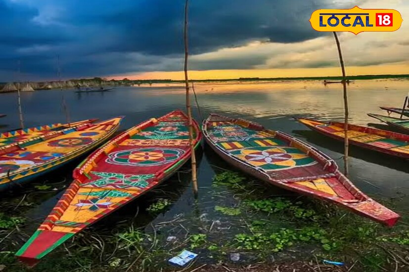 *নীল জলরাশির বুক চিরে রঙিন নৌকা বিহারের আনন্দ সঙ্গে ফটোশ্যুট করতে মন চাইছে! তাহলে ডেস্টিনেশন হতেই পারে নীলগঞ্জের বর্তির বিল। সবুজ প্রকৃতির মাঝে এই বিস্তীর্ণ বিল সঙ্গে দেখা যেতে পারে নানা ধরনের পাখিও। এখানেই প্রিয়জনের সঙ্গে কাটান শান্ত কিছু মুহূর্ত।