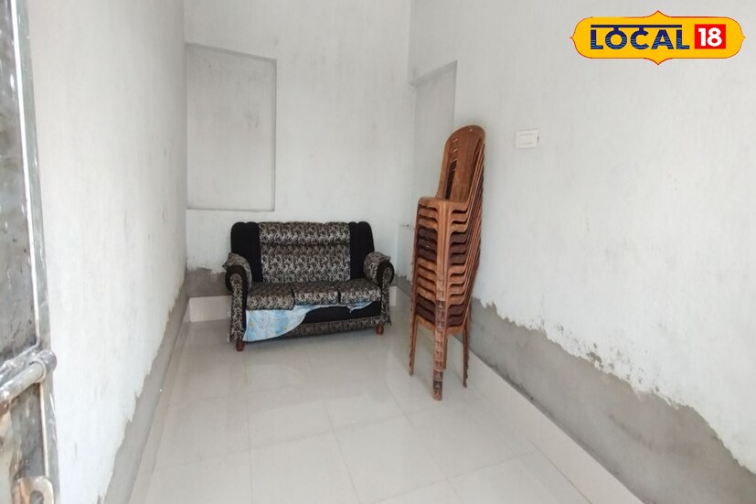 আপনার পছন্দের ম্যারেজ হল আগে থেকে সবকিছু ব্যবস্থা করে রাখবে। অগ্রিম যোগাযোগ করে ফাঁকা ডেট দেখে এবং লগ্ন ঠিক করে বুক করে রাখতে হবে।