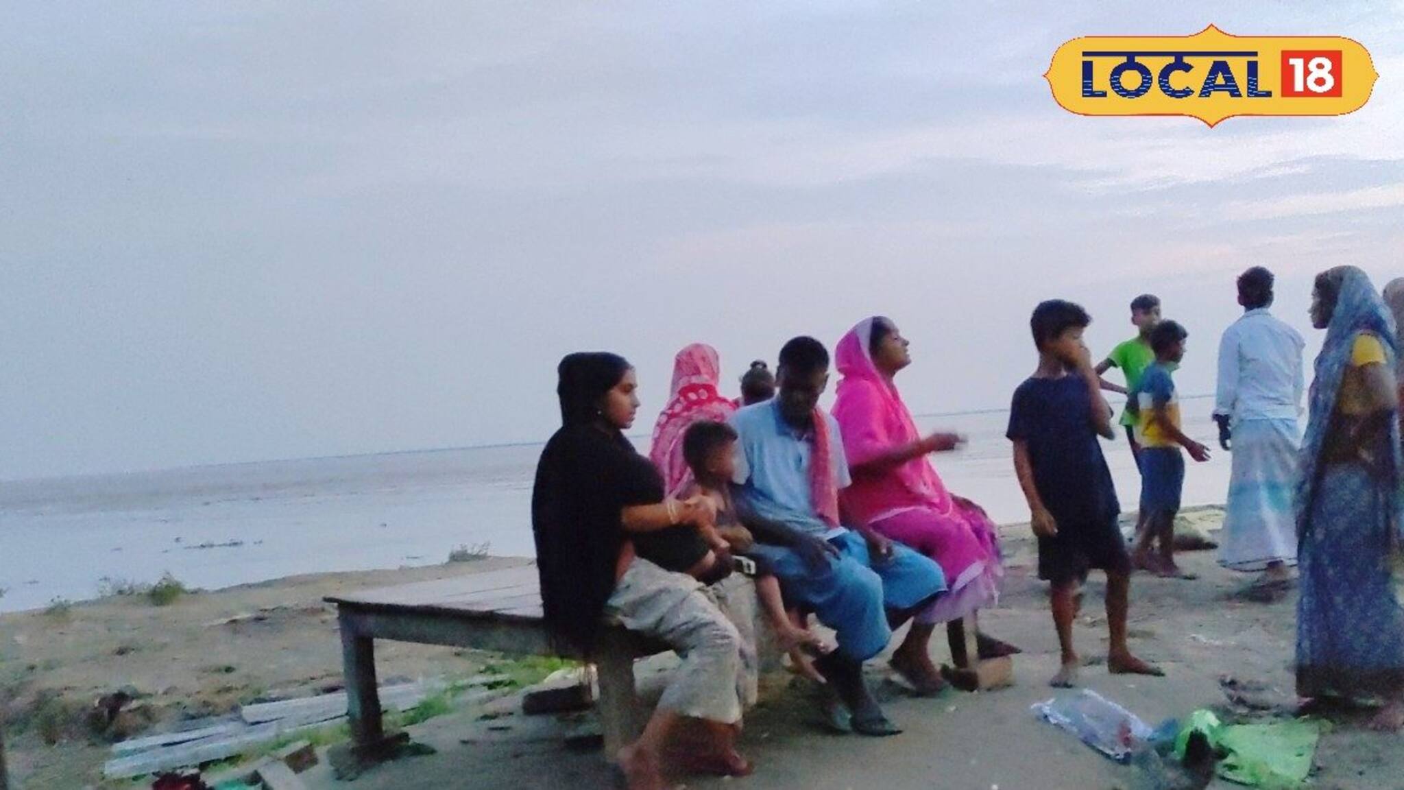 বিপদ সীমার ঊর্ধ্বে গঙ্গার জলস্তর, ভাঙনে জেরবার নদী তীরবর্তী বাসিন্দারা