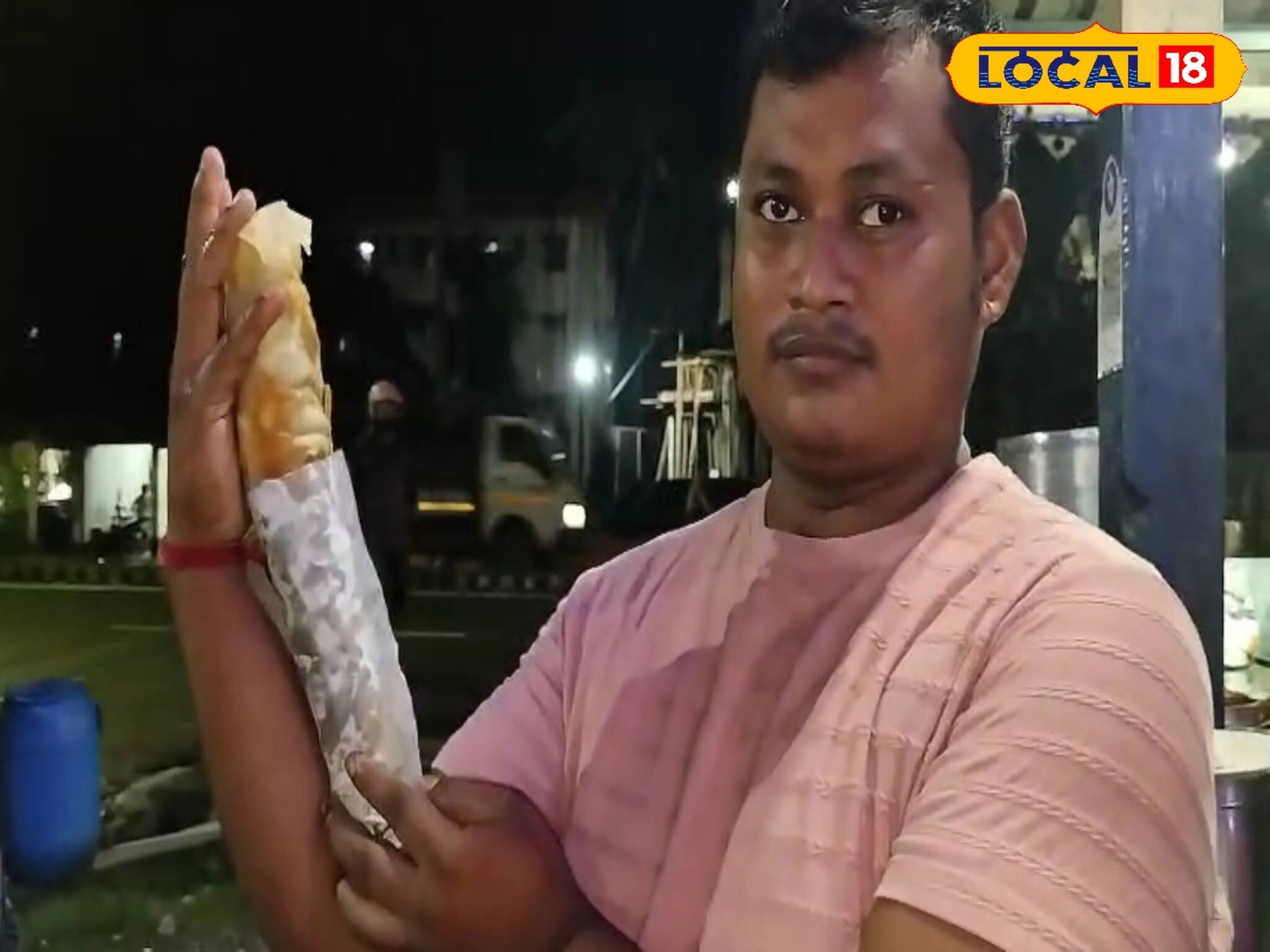 এক হাত সমান এক একটা রোল! দাম মাত্র ৪০ টাকা! কোথায় পাবেন জানুন?