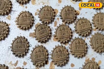 রাখিতে নতুন ট্রেন্ড! বাঁকুড়ার আইকনিক শিল্পের ছোঁয়া... রাখিতে নতুন ট্রেন্ড! বাঁকুড়ার আইকনিক শিল্পের ছোঁয়া...