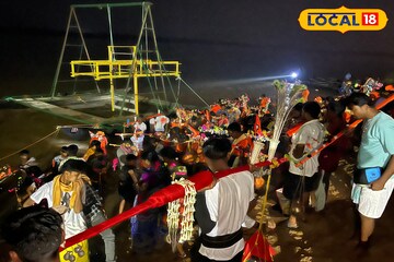 বাবা মহাদেব হবেন তুষ্ট,এই শ্রাবণে মাথায় জল ঢাললে খুলবে কপাল তাই নদীতে ভিড় হাজারে-হাজারে বাবা মহাদেব হবেন তুষ্ট,এই শ্রাবণে মাথায় জল ঢাললে খুলবে কপাল তাই নদীতে ভিড় হাজারে-হাজারে