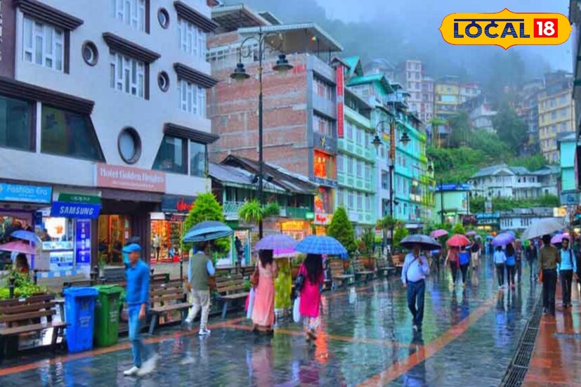 সিকিম, ঋত্বিক ভট্টাচার্য : বর্ষার মরশুম শুরু হতেই সিকিম যাওয়ার পরিকল্পনা করছেন পাহাড়প্রেমীরা। তবে এবারের বর্ষায় সিকিমের প্রধান সড়ক এনএইচ-১০ বহুবার ধসের কবলে পড়েছে, যার ফলে রাস্তা বারবার বন্ধ হয়ে যাওয়ায় পর্যটকদের মধ্যে আতঙ্ক বেড়েছে। এই পরিস্থিতিতে সিকিম ভ্রমণকারীদের জন্য সতর্কতা ও বিকল্প রুট নিয়ে আলোচনা করছেন পর্যটন ব্যবসায়ীরা।