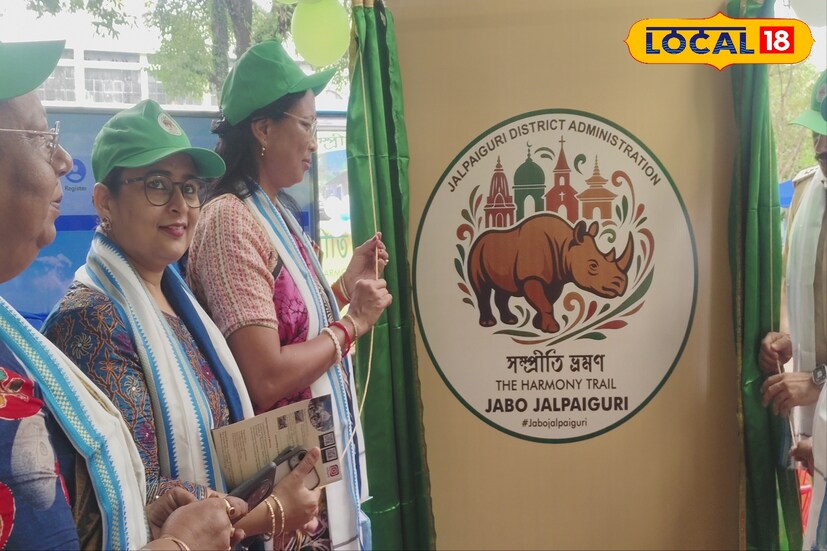 সম্প্রীতির পথে ঐক্যের বার্তা দিতেই এই উদ্যোগ প্রশাসনের। এই ভ্রমণের লক্ষ্য শুধু পর্যটন নয় ধর্মীয় স্থাপত্যের সঙ্গে মানুষে মানুষে সেতুবন্ধন। গল্প, হাসি আর পরিচয়ের স্রোতে একতার স্বাদ দিতে এবং নিজ শহরকে চিনে নিতেই এই ভাবনা। 