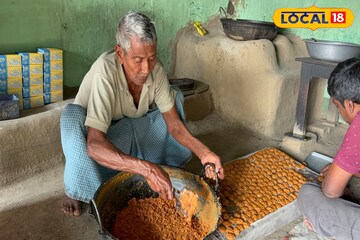 ৫ টাকা দাম, নিমেষে শেষ হয়ে যায় সব! 'খুদরুনের নয়নের মণ্ডা' একবার খেলে স্বাদ ভুলবেন না! ৫ টাকা দাম, নিমেষে শেষ হয়ে যায় সব! 'খুদরুনের নয়নের মণ্ডা' একবার খেলে স্বাদ ভুলবেন না!