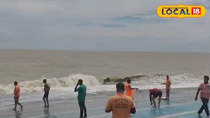 চলছে উদ্ধার কাজ