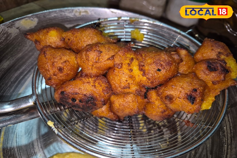বাজারে গেলেই দেখা মিলবে গুচ্ছগুচ্ছ করে রাখা ভাদ্রের বৃত্তাকার তাল। অন্য ফলের মতো তালও বেশ উপকারী ফল। মানবদেহের রোগপ্রতিরোধ ক্ষমতায়ও এর যথেষ্ট অবদান রয়েছে। তাছাড়া তাল দিয়ে তৈরি নানা ধরনের সুস্বাদু পিঠা ও খাদ্য উপাদান আমাদের গ্রামবাংলার চিরায়ত ঐতিহ্য।(ছবি ও তথ্য - তন্ময় নন্দী)