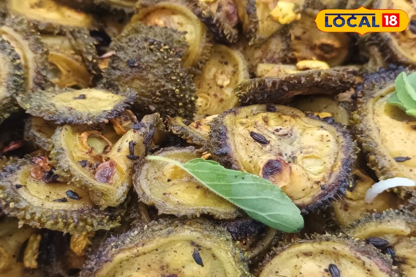 জগন্নাথ ভোগের মধ্যে রয়েছে আলু ভাজা, কলা ভাজা, বেগুন ভাজা, করলা ভাজা ও পটল ভাজা। এছাড়াও রয়েছে বিভিন্ন ধরনের পকোড়া–বেগুন পকোড়া, কুমড়ো পকোড়া, আলু পকোড়া, বাঁধাকফি পকোড়া, ফুলকপি পকোড়া এবং মোচার পকোড়া। প্রতিটি পদ ভক্তদের কাছে শুধু স্বাদ নয়, দেবতার প্রতি শ্রদ্ধা ও ভক্তির প্রকাশও। মন্দিরের পূজারীর দল প্রতিটি পদ বিশেষ যত্নে তৈরি করা করছেন, যাতে ভক্তরা ভোগ গ্রহণের সময় পূর্ণ আনন্দ পান।