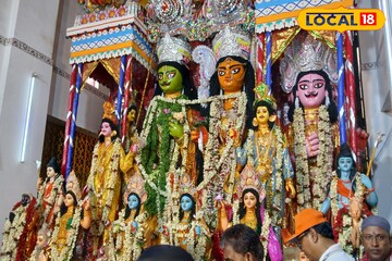 হাওড়ার রামরাজাতলার তিন শতাব্দীর প্রাচীন রাম বিজয়া মানুষের আকর্ষণ হাওড়ার রামরাজাতলার তিন শতাব্দীর প্রাচীন রাম বিজয়া মানুষের আকর্ষণ