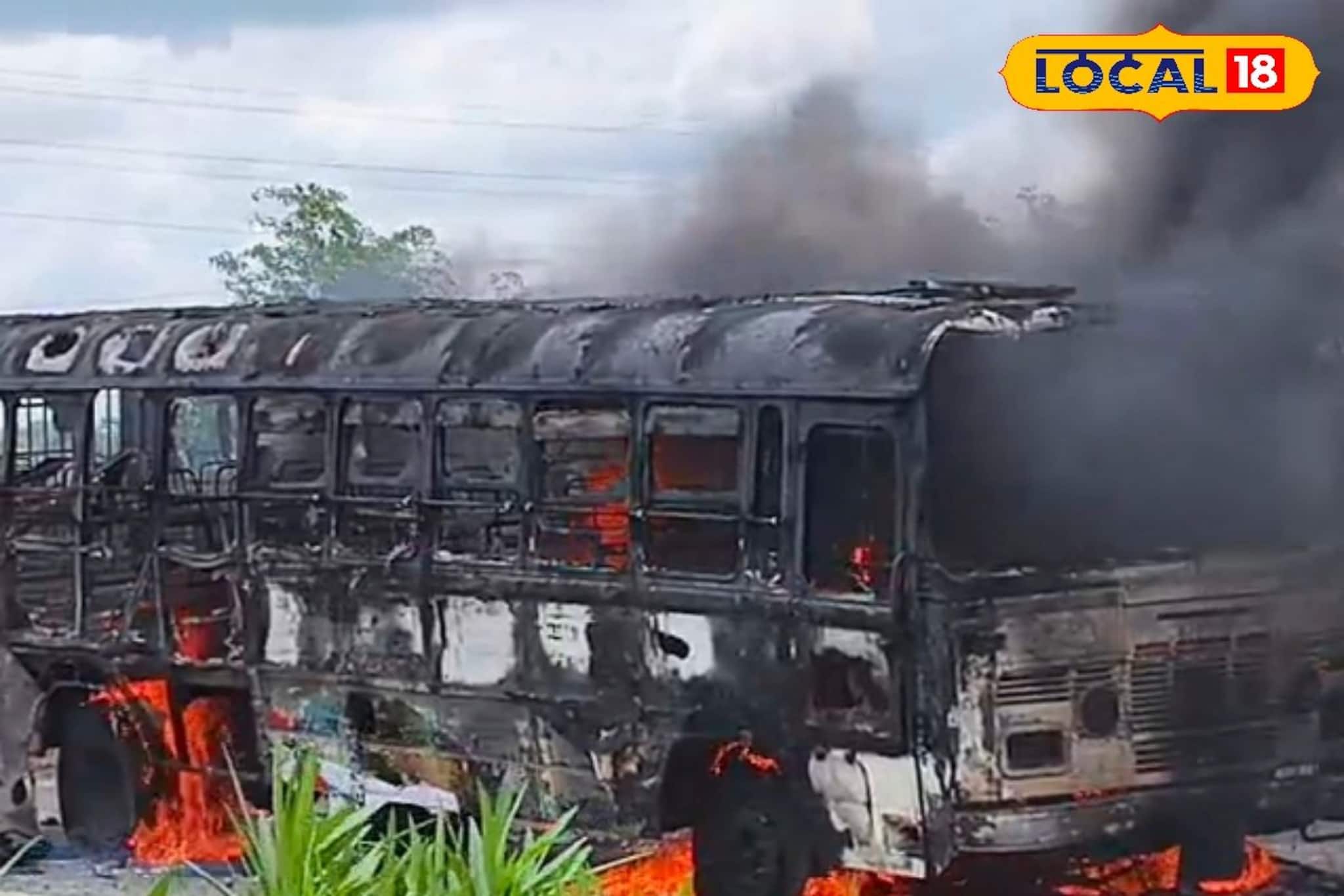 হঠাৎ বিকট শব্দ! দাউ দাউ করে রাস্তাতেই জ্বলে উঠল সরকারি বাস, ভয়ঙ্কর কাণ্ড সাগরদিঘীতে