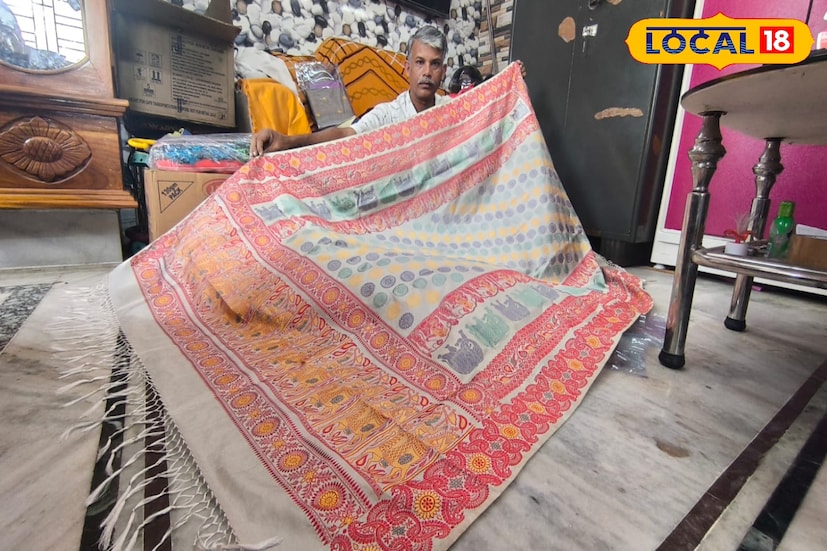 Bankura News: অষ্টমী হোক বা নবমী, পুজোর ‘মধ্যমণি’ হবেন আপনিই, কালেকশনে রাখুন বিষ্ণুপুরের বিখ্যাত ‘এই’ শাড়ি Bankura News: অষ্টমী হোক বা নবমী, পুজোর ‘মধ্যমণি’ হবেন আপনিই, কালেকশনে রাখুন বিষ্ণুপুরের বিখ্যাত ‘এই’ শাড়ি