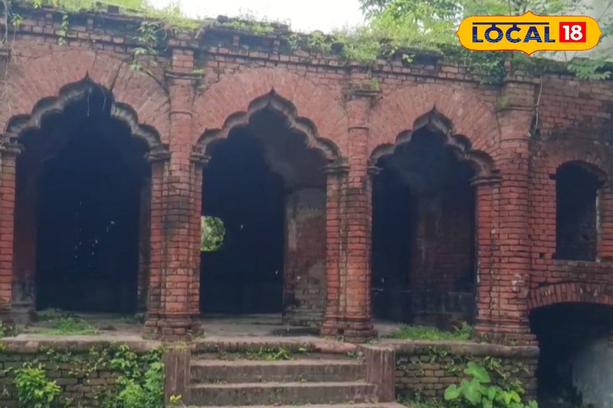 ইছামতীর তীরে সাহিত্যিক বিভূতিভূষণের স্মৃতিভূমি দুষ্কৃতীদের আস্তানা! সংস্কার চাইছে পরিবার