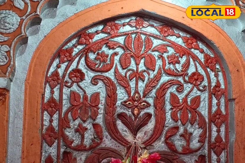 মন্দিরের সেবাইতরা জানাচ্ছেন, প্রত্যেক নিশি রাতেই মায়ের পুজো হয়। কৌশিকী অমাবস্যার দিনে সকালে বিশেষ স্নান করানো হয়। তারপরে চলে পুজো। রাতে হবে বিশেষ মহা হোম যজ্ঞ। 
