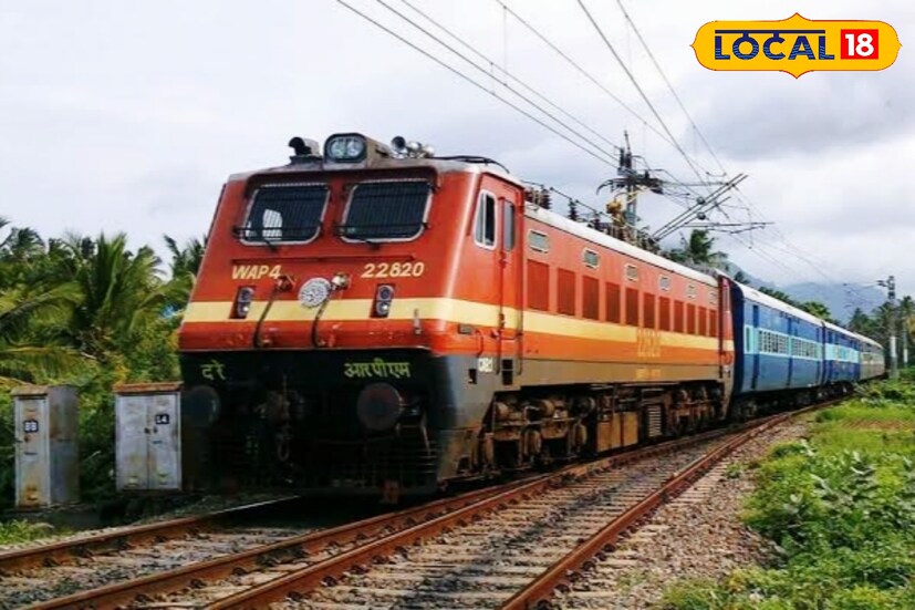 ক্রমাগত বর্ষণে জনজীবন যখন বিপর্যস্ত, তার মধ্যেই রেল যাত্রীদের জন্য নতুন করে দুঃসংবাদ। দক্ষিণ-পূর্ব রেলের আদ্রা ডিভিশনে যাত্রী পরিষেবা আবারও বিঘ্নিত হতে চলেছে। আগামী রবিবার ২৪ আগস্ট রেল বিভাগীয় কাজের কারণে রোলিং ব্লক রাখা হয়েছে আদ্রা ডিভিশনের একাধিক রেলপথে। যার ফলে বাতিল করা হয়েছে একাধিক গুরুত্বপূর্ণ ট্রেন পরিষেবা। (ছবি ও তথ্য: শান্তনু দাস)