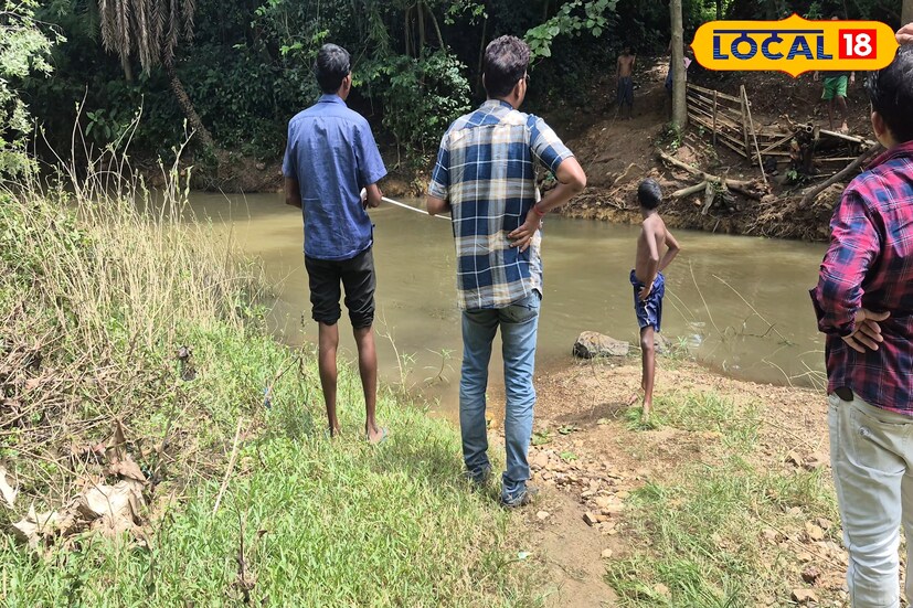 বেলপাহাড়ি, ঝাড়গ্রাম, তন্ময় নন্দী: টানা বৃষ্টিতে ভেঙেছে বাঁশের সাঁকো, হাসপাতালে নিয়ে যেতে না পেরে বাড়িতেই মৃত্যু যুবকের, খবর ছড়িয়ে পড়তেই তড়িঘড়ি ঘটনাস্থল পরিদর্শন করে পাকা সেতু নির্মাণের আশ্বাস ব্লক প্রশাসনের। বিনপুর দু'নম্বর ব্লকের বিডিও সুমন ঘোষ বলেন গতকালই প্রতিনিধি পাঠিয়েছিলাম, ওখানে খুব তাড়াতাড়ি ব্রিজ নির্মাণ হবে।