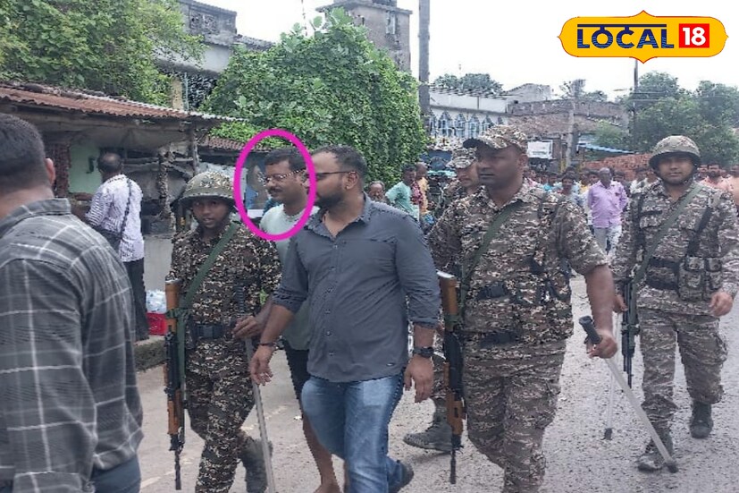 জানা যায়, কলেজ জীবন থেকেই তৃণমূল করেন। যদিও বীরভূম জেলার ছত্রছায়া নিয়েই তৃণমূল করে আসছেন জীবন। ২০২১ সালে বিধানসভা নির্বাচনের বিজেপি প্রার্থী অমিয় দাসকে ২৭৫৩ ভোটে পরাজিত করে জয়ী হন তৃণমূলের জীবনকৃষ্ণ সাহা।