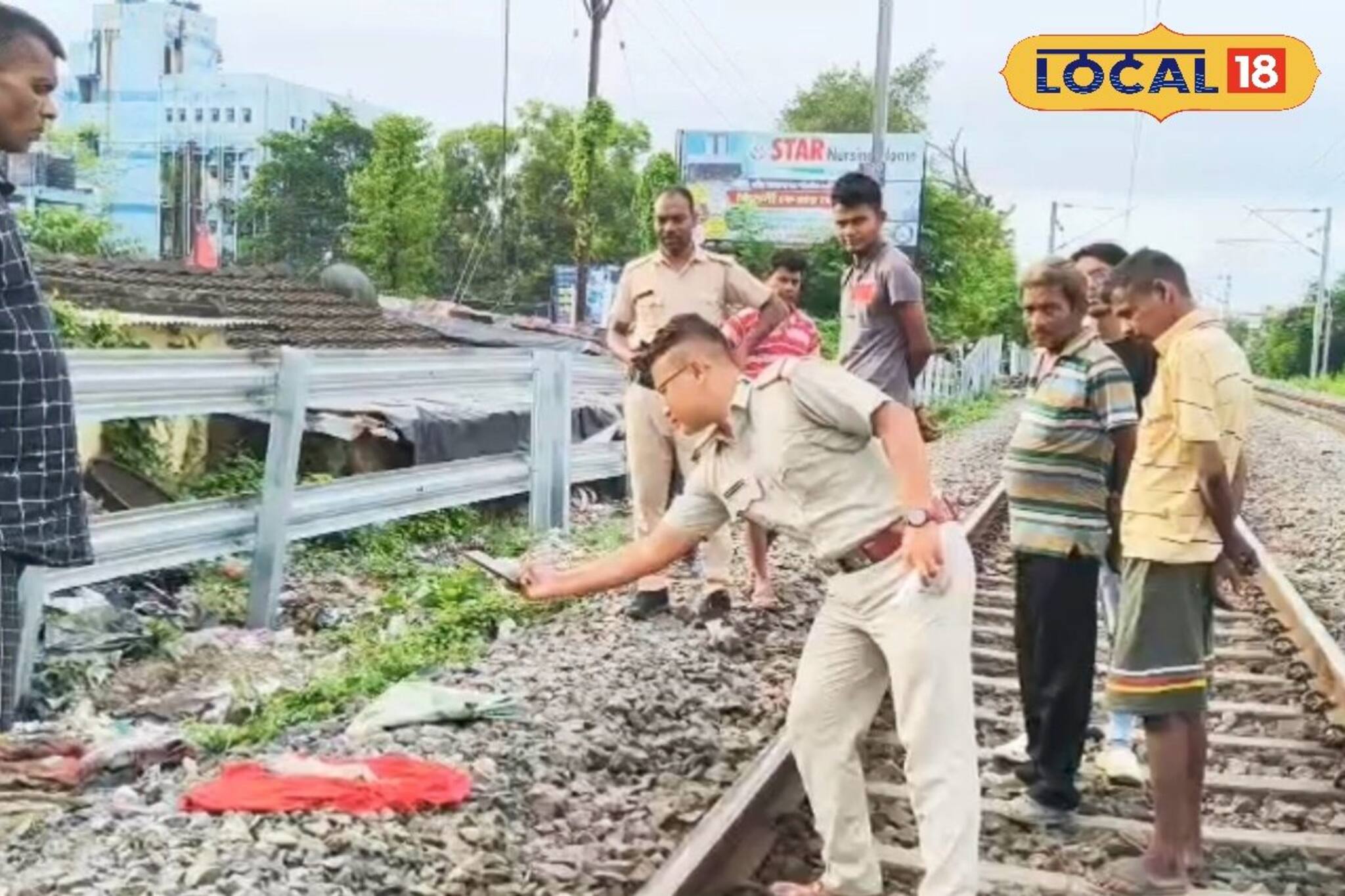 রেল লাইনের উপর লাল কাপড়ে জড়ানো সদ্যোজাত, সামনে যেতেই ভয়াবহ দৃশ্য! মালদহে চাঞ্চল্য