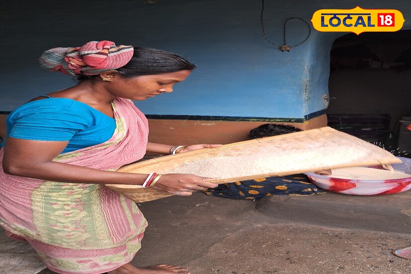 বর্ষায় ধান চাষ করে যে টাকা পাওয়া যায়, তার তুলনায় গোবিন্দভোগ ধান চাষ করে তার বেশি লাভবান হচ্ছেন জামবনীর কৃষকরা। (ছবি ও তথ্য - তন্ময় নন্দী)