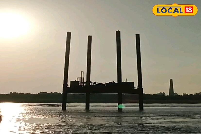 ব্যাপারটি ঠিক কী, সেই বিষয়ে খোঁজ নিয়ে জানা গিয়েছে নদীর তলদেশে কোথায় শক্ত মাটি আর কোথায় নরম মাটি আছে সেইসব নিরীক্ষার কাজ চলছে। কোথায় কতটা গভীরে পিলার দিতে হবে এই সমস্ত পরীক্ষা চলছে বর্তমান পর্যায়ে।