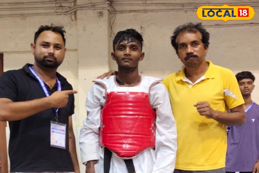২৪-শে আগস্ট থেকে ২৬-শে আগস্ট পর্যন্ত কলকাতার ক্ষুদিরাম অনুশীলন কেন্দ্রে ৬৯ তম রাজ্য বিদ্যালয় ক্রীড়া প্রতিযোগিতা অনুষ্ঠিত হয়। এই প্রতিযোগিতায় পুরুলিয়ার ছেলে-মেয়েরা দুর্দান্ত ফলাফল করে। ছবি ও তথ্য সংগ্রহে - শর্মিষ্ঠা ব্যানার্জি