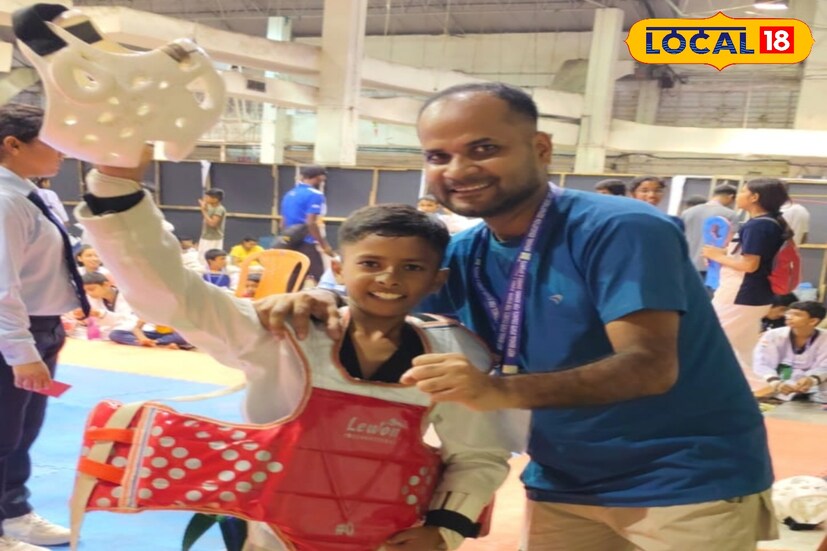 তাইকান্ডু প্রতিযোগিতায় জঙ্গলমহলের ছেলে-মেয়েদের মাড় ভাতের দম দেখলো গোটা রাজ্য। তাদের এই সাফল্য বিরাট সাড়া ফেলেছে। এই রাজ্য বিদ্যালয় ক্রীড়া প্রতিযোগিতায় সার্বিক পুরস্কারের তালিকায় এক ধাপ এগিয়ে গিয়েছে পুরুলিয়া ছবি ও তথ্য সংগ্রহে - শর্মিষ্ঠা ব্যানার্জি