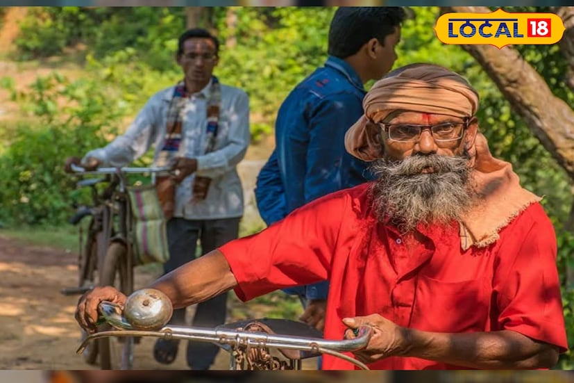 সেই সময় থেকে প্রতিবছর শিব চতুর্দশীর দিন রামেশ্বর মন্দির প্রতিষ্ঠা দিবস পালিত হয় এবং শিবরাত্রির দিন থেকে তিনদিন মেলা হয়। শিবরাত্রির দিন ব্রত পালনের জন্য আসে পাশের গ্রামের মানুষের সাথে হাজির হয় বিভিন্ন জেলা ও রাজ্যের ভক্তজনেরা।  (ছবি ও তথ্য - তন্ময় নন্দী)
