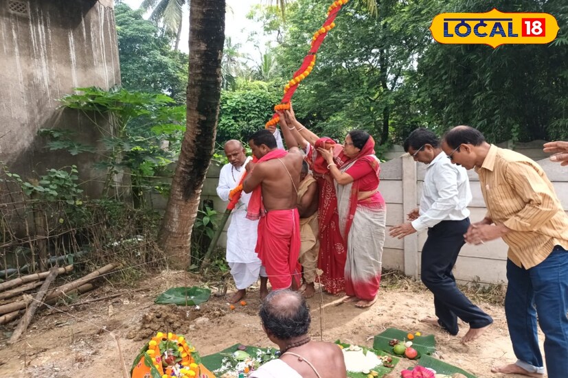 পুজো সফলভাবে শুরু হলেও আয়োজকরা জানাচ্ছেন, সরকারি সহায়তা পেলে আগামী দিনে আরও বড় আকারে আয়োজন করা সম্ভব হবে। গ্রামের আর্থিক অবস্থা খুব বেশি স্বচ্ছল নয়। সবাই মিলে চাঁদা তুলে এবছরের খরচ সামলানো হচ্ছে। কিন্তু ভবিষ্যতে সরকারি অনুদান বা প্রশাসনিক সহযোগিতা পেলে তাঁরা এই পুজোকে আরও সুসংগঠিত ও জাঁকজমকপূর্ণ করতে পারবেন। গ্রামের মানুষ আশা করছেন, তাঁদের এই উদ্যোগের ইতিবাচক সাড়া মিলবে।