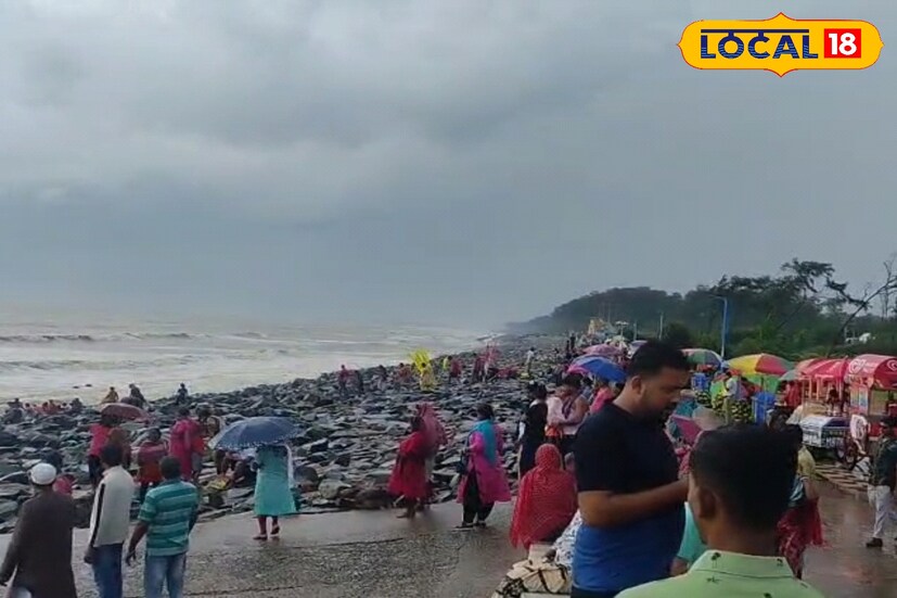 দিনভর বৃষ্টি আর রোদের এই লুকোচুরি খেলাই দিঘার আমেজকে বাড়িয়ে দিয়েছে। মুহূর্তে মেঘে ঢেকে যাচ্ছে সমুদ্রতট, আবার অল্পক্ষণের মধ্যে সূর্যের আলো এসে ভাসিয়ে দিচ্ছে সৈকত। এভাবেই প্রকৃতির এই খামখেয়ালি আচরণ উপভোগ করছেন পর্যটকেরা। অনেকেই ছাতা নিয়ে দাঁড়িয়ে সমুদ্রের ছবি তুলছেন। কেউবা পরিবার নিয়ে ভিজে বালুকাবেলায় কাটাচ্ছেন আনন্দের সময়। প্রকৃতির এই অনিশ্চিত রূপ যেন দিঘা ভ্রমণকে করছে আরও আকর্ষণীয়।