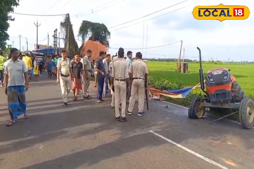 এলাকাবাসী পৃথ্বীরাজ পাল জানান, ট্রাক্টরটি যাচ্ছিল মেমারি ও লড়িটি যাচ্ছিল মন্তেশ্বর। সম্ভবত গোলযোগের কারণে ঘটনাটি ঘটেছে।লরিটি নিয়ন্ত্রণ হারিয়ে এসে ট্রাক্টরটিকে এসে ধাক্কা মারে।