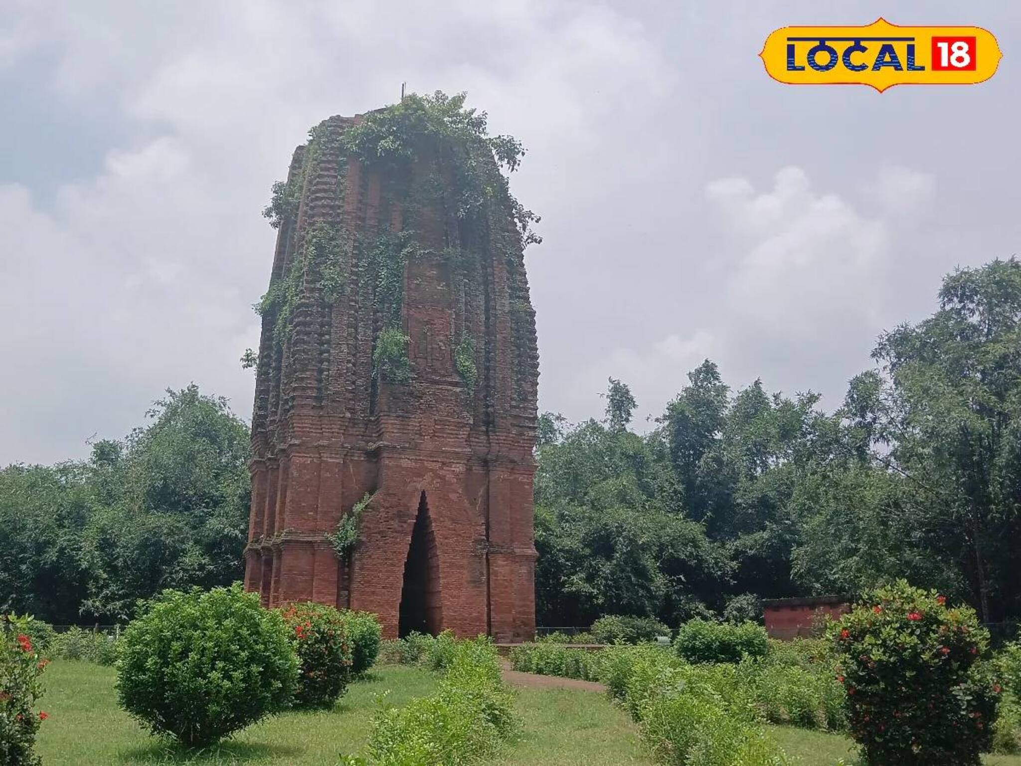 হাজার বছরের 'নীরব সাক্ষী' আঝাপুরের সাত দেউল! আজও অনেকে জানেন না এই মন্দিরের ইতিহাস
