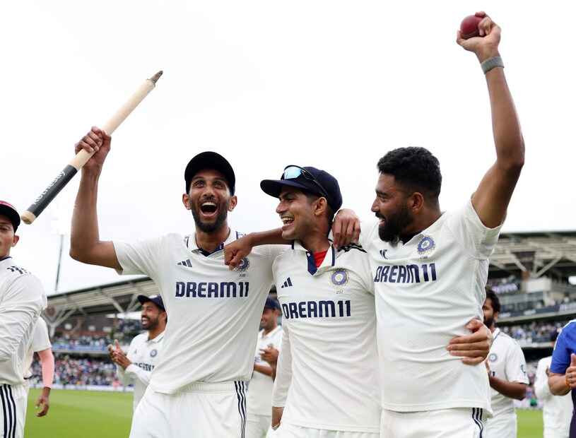 ভারত ৩ বার পাকিস্তানের মুখোমুখি হতে পারে: ভারতীয় দল তিনবার পাকিস্তানের মুখোমুখি হতে পারে। এশিয়া কাপের সুপার ফোরের ম্যাচগুলো ২১ সেপ্টেম্বর, ২০২৫ থেকে অনুষ্ঠিত হবে। লিগের পাশাপাশি সুপার ফোর এবং ফাইনালেও উভয় দল মুখোমুখি হতে পারে। এই টুর্নামেন্টের ফাইনালে ভারত ও পাকিস্তান এখনও মুখোমুখি হয়নি। এই টুর্নামেন্টের আনুষ্ঠানিক আয়োজক ভারত। রাজনৈতিক অস্থিরতার কারণে এশিয়া কাপ একটি নিরপেক্ষ ভেন্যুতে আয়োজিত করা হবে। এশিয়া কাপের ফাইনাল খেলা ২৮ সেপ্টেম্বর, ২০২৫ অনুষ্ঠিত হবে । (Photo: BCCI)