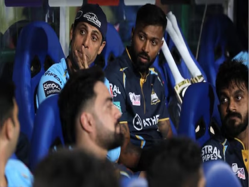 সবার আগে এটা বলে রাখা ভাল যে এই প্লেয়ার ট্রেডিং উইন্ডো নতুন কিছু নয়, এটি সর্বদাই বিদ্যমান ছিল এবং প্রথম লেনদেনটি ২০০৯ সালে অনেক আগেই করা হয়েছিল, কিন্তু সম্প্রতি, খেলোয়াড়দের ইচ্ছা ক্রমশ গুরুত্বপূর্ণ হয়ে উঠার সঙ্গে সঙ্গে ফ্র্যাঞ্চাইজিগুলি আরও লেনদেনের জন্য উন্মুক্ত হয়ে উঠেছে।  দুই বছর আগে প্রতিযোগিতার ইতিহাসের সবচেয়ে হাই-প্রোফাইল পরিবর্তন দেখা গিয়েছে যেখানে গুজরাত টাইটান্সের অধিনায়ক হার্দিক পান্ডিয়া তাঁর প্রথম তথা শৈশবকালীন ফ্র্যাঞ্চাইজি মুম্বই ইন্ডিয়ান্সে অপ্রকাশিত পারিশ্রমিকের বিনিময়ে ফিরে আসেন।