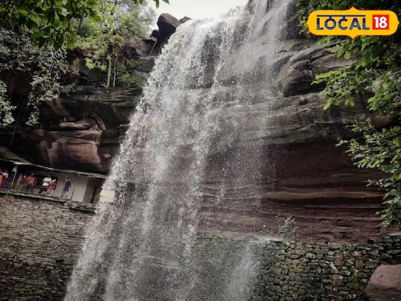 *তপকা কি খো: মান্দ্রায়াল অঞ্চলে অবস্থিত তপকা কি খো জলপ্রপাত তার প্রাকৃতিক সৌন্দর্য এবং সারা বছর ধরে প্রবাহিত জলপ্রপাতের জন্য বিখ্যাত। একসময় এখানে ডাকাতদের আস্তানা ছিল। কিন্তু এখন এই স্থানটি পর্যটকদের আকর্ষণের কেন্দ্রবিন্দুতে পরিণত হয়েছে। বর্ষাকালে এখানকার দৃশ্য কোনও সিনেমার দৃশ্যের চেয়ে কম মনে হয় না।