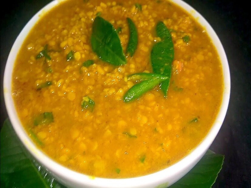 *ভারতে শাকসবজি, মাছ, মাংস, ডিমের সঙ্গে ডালও ব্যাপকভাবে খাওয়া হয়। ডাল প্রোটিনের অন্যতম সেরা উৎস। নিরামিষাশীদের খাদ্যতালিকায় নিয়মিতভাবে মুগ ডাল, ছোলার ডাল এবং ছোলার মতো, অড়হর ডাল থাকে। তবে, বাজার ছেয়েছে ভেজাল ডালে। সেই ডাল বিপজ্জনক রোগের কারণ বলা হয়, জনপ্রিয় ডাক্তার বলেছেন, সম্প্রতি একটি ইনস্টা ভিডিওতে, তিনি ভেজাল মসুর ডাল খাওয়ার পর পক্ষাঘাতে আক্রান্ত একজন ব্যক্তির কথা জানিয়েছেন।