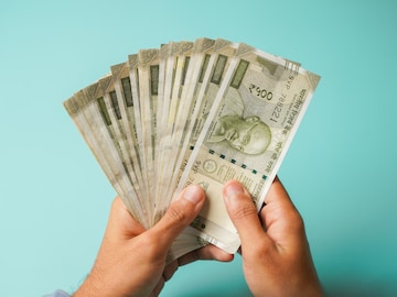 Minimum Balance in Savings Account: ৫০ হাজার টাকা নয়, গ্রাহকদের চাপে সেভিংস একাউন্টে ন্যূনতম টাকার অঙ্ক কমাতে চলেছে এই বেসরকারি ব্যাঙ্ক Minimum Balance in Savings Account: ৫০ হাজার টাকা নয়, গ্রাহকদের চাপে সেভিংস একাউন্টে ন্যূনতম টাকার অঙ্ক কমাতে চলেছে এই বেসরকারি ব্যাঙ্ক
