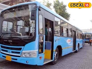 বাসে চালু হচ্ছে স্মার্ট কার্ড। প্রতীকী ছবি 