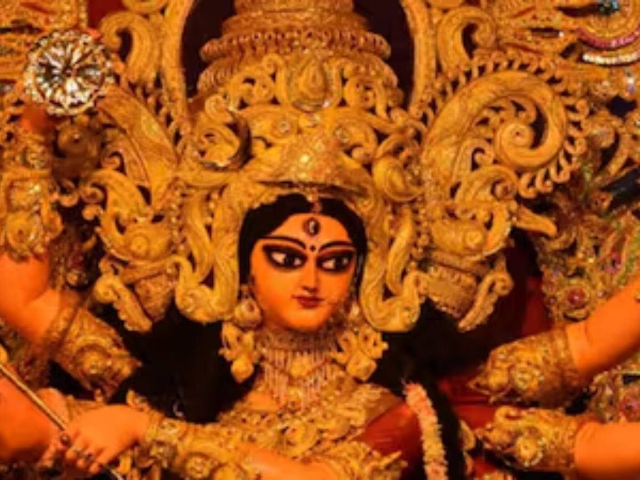 Durga Puja 2025: Devi Agaman & Gaman: এ বছর দেবী দুর্গার আগমন কোন বাহনে? দশভুজার গমনের বাহনই বা কোনটা? পঞ্জিকা মতে এর ফলাফল কী? জানুন