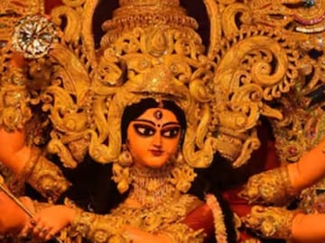 এ বছর দেবী দুর্গার আগমন কোন বাহনে? দশভুজার গমনের বাহনই বা কোনটা? পঞ্জিকা মতে এর ফলাফল কী? এ বছর দেবী দুর্গার আগমন কোন বাহনে? দশভুজার গমনের বাহনই বা কোনটা? পঞ্জিকা মতে এর ফলাফল কী?
