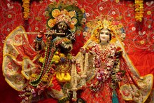 রাধাষ্টমীতে প্রসাদে দিন এই সবুজ ফল! আপনাকে ছুঁতে পারবে না অভাব! টাকা নিয়ে ভাবতেই হবে না!