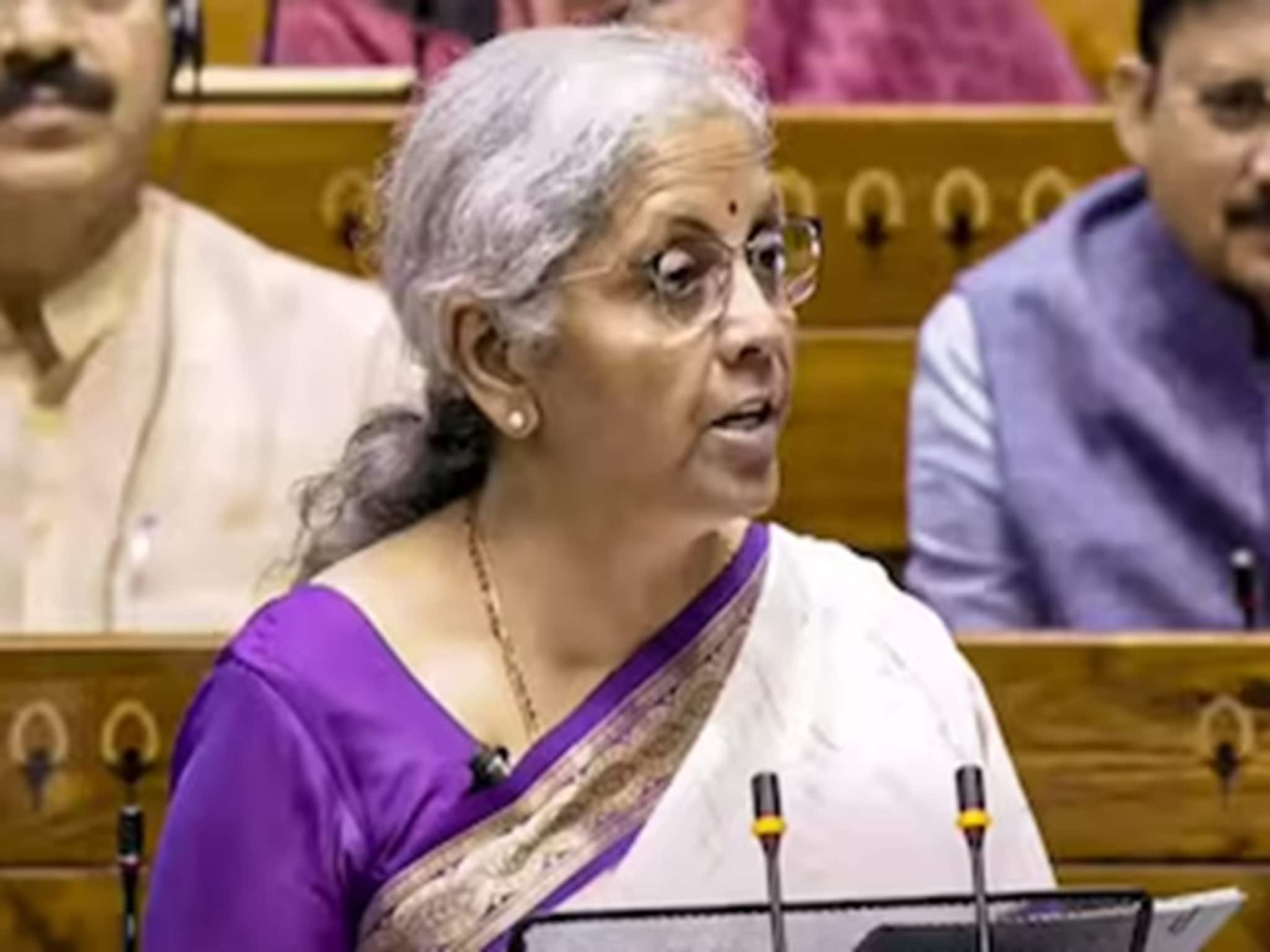 ২০২৬ সালের বাজেট পেশের তারিখ জানেন তো? ১ ফেব্রুয়ারি তো রবিবার পড়ছে!