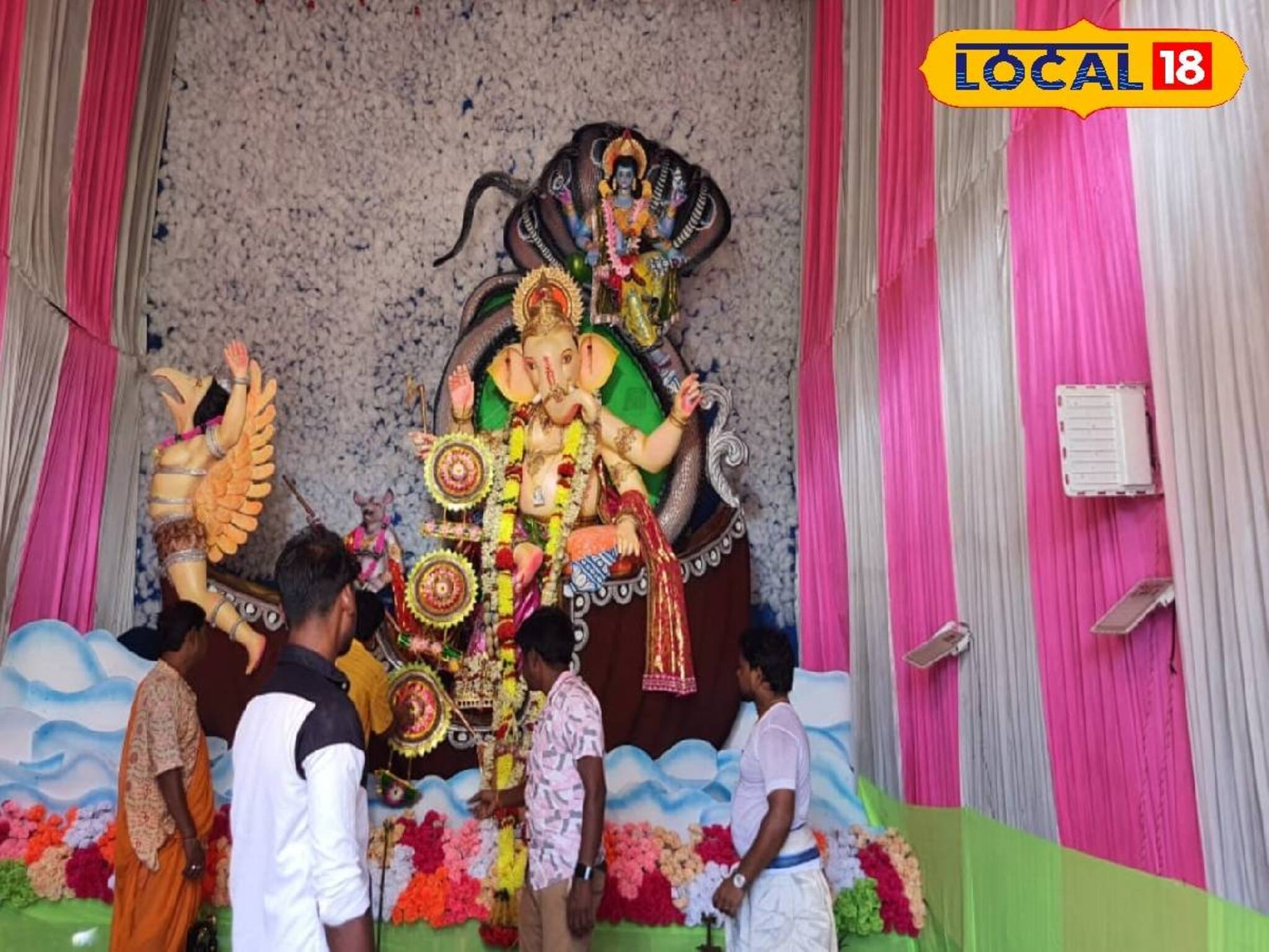 বিগ বাজেটের গণেশ পুজো, থিমের ছড়াছড়ি! মন ভরে গণপতি দর্শন করতে চলে আসুন 'এই' এলাকায়