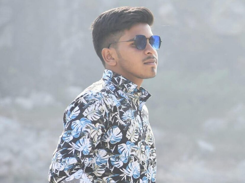 চিকিৎসকদের মতে, কম বয়সে হৃদরোগে মৃত্যুর ঘটনা বাড়ছে। একাংশের ধারণা, কোভিড-পরবর্তী প্রভাব এবং অনিয়ন্ত্রিত জীবনযাপন এই প্রবণতা বাড়াচ্ছে।