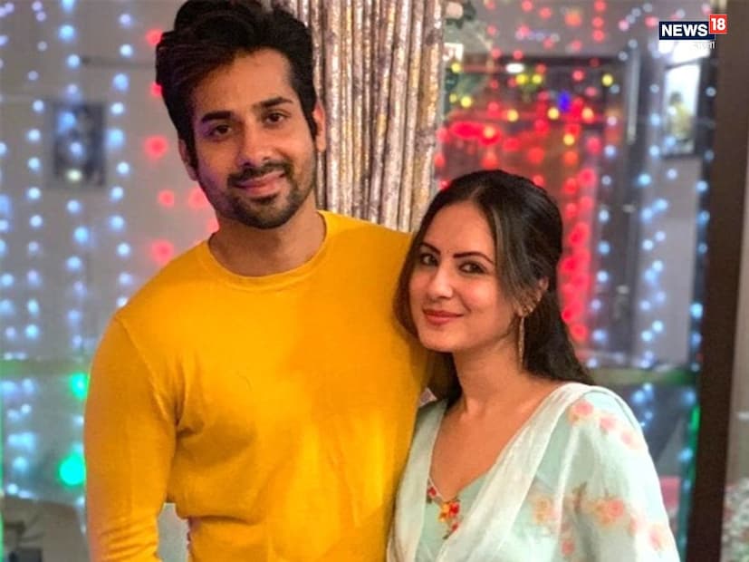 পূজার স্বামী কুণাল বলেন, 'আমি জানতাম পূজা বিবাহিত। তাঁর প্রাক্তন স্বামীও আমার সঙ্গে দেখা করেছিলেন। যা হওয়ার কথা ছিল, তাই ঘটেছিল। আমরা খুব ছোট ছিলাম, তাই পরিবারের সদস্যরাও অস্বীকার করেনি।'