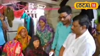 নিখোঁজ মৎসজীবীর পরিবারের সঙ্গে দেখা করলেন মথুরাপুরের সাংসদ বাপি হালদার নিখোঁজ মৎসজীবীর পরিবারের সঙ্গে দেখা করলেন মথুরাপুরের সাংসদ বাপি হালদার