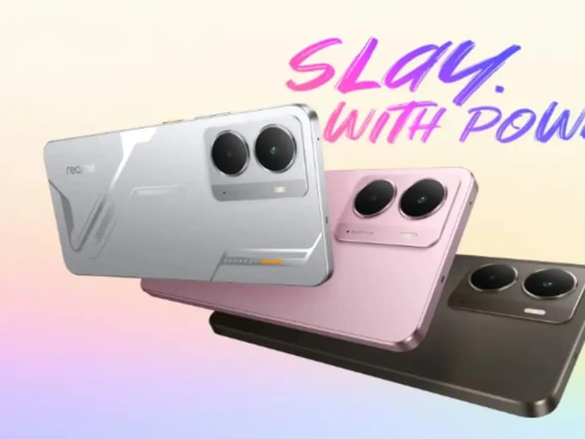 সেলে Realme P3 5G-র 8GB RAM মডেলের উপর মিলবে দারুণ অফার। এটি মাত্র ১৪৯৯৯ টাকায় পাওয়া যাবে। Realme P3 5G-তে রয়েছে ৬.৬৭ ইঞ্চির AMOLED ডিসপ্লে। যার সঙ্গে মিলবে ১২০ হার্ৎজ রিফ্রেশ রেট সাপোর্টও। এর স্ক্রিনের পিক ব্রাইটনেস হল ২০০০ নিটস। এই ফোনে রয়েছে 6000mAh ব্যাটারি এবং একটি ৫০ মেগাপিক্সেলের রিয়ার ক্যামেরা।