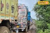 ওভারলোড ট্রাকের দৌরাত্ম্যে জীবন জেরবার, প্রশাসনের সাড়া না পেয়ে গ্রামবাসীরা যা করলেন...