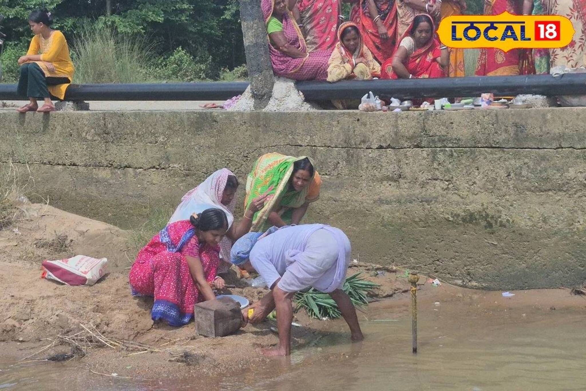 জঙ্গলমহলের মহিলাদের চাপড়া ষষ্ঠী পালন! এই ব্রত কেন করা হয়? আজও অনেকে জানেন না সেই কারণ